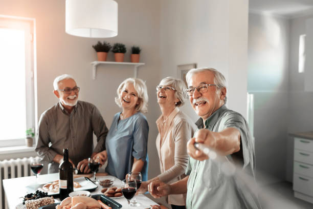 istock Senior Couples Taking a Selfie 1185090240