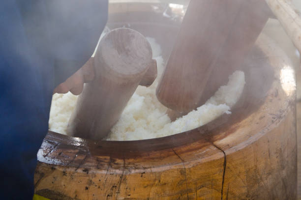istock Preparation of Mochitsuki New Year 1185097864