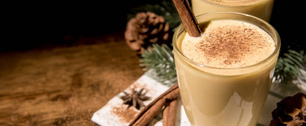 istock Homemade traditional Christmas eggnog drinks 1185122362