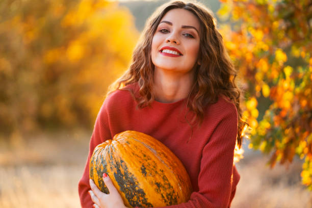 istock Country girl 1185127335