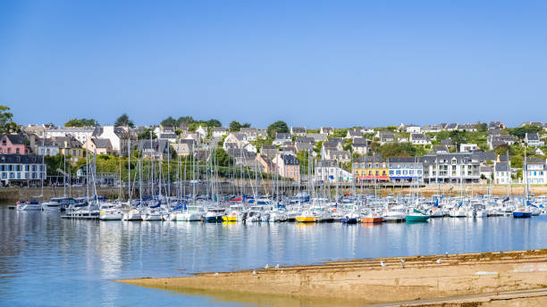 istock Camaret-sur-Mer, panorama of the harbor 1185175695