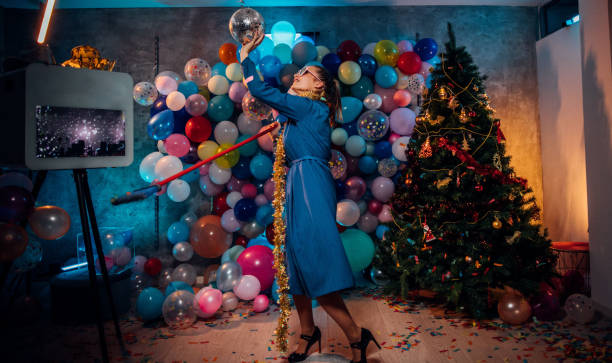 istock I love cleaning after the party 1185177815