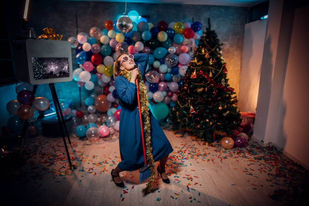 istock Cleaning after new year party celebration 1185178819