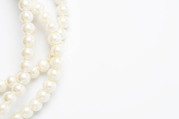 istock pearl necklace isolated on white background 1185199398