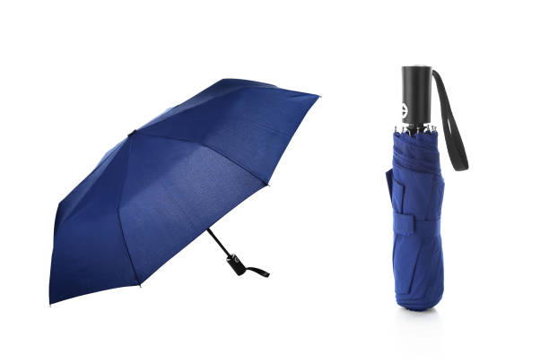 paraguas ligero plegable de 6 paneles azules - umbrella decoration fotografías e imágenes de stock