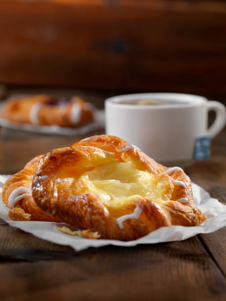 cytryna duńska - danish pastry zdjęcia i obrazy z banku zdjęć