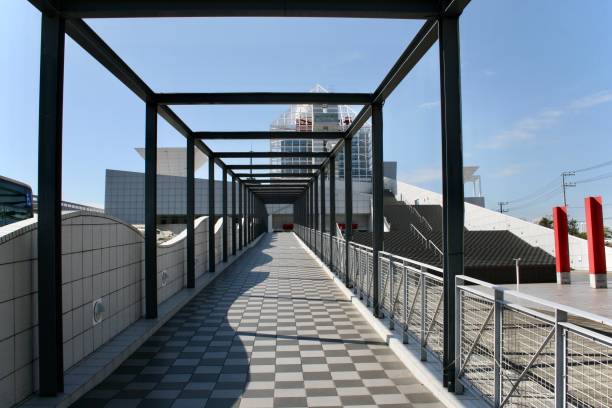 istock The cool architecture in sunny day 1185246492