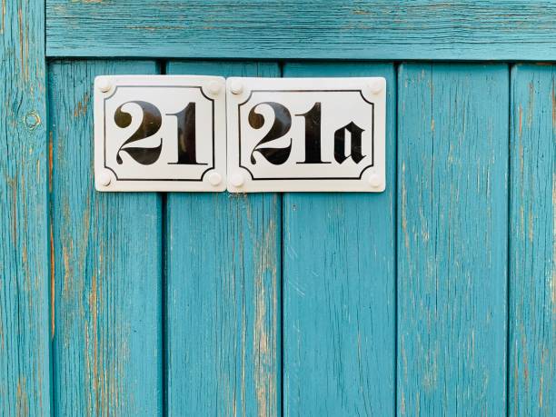 istock House numbers 21 and 21a 1185293440