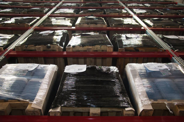 istock Interior of warehouse 1185296394