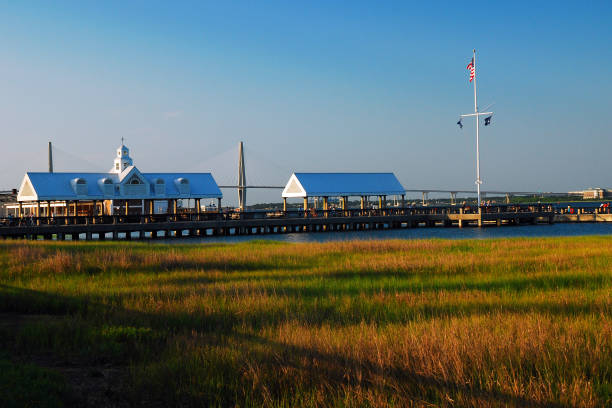 istock Vendue Pier in Charleston, South Carolina 1185309321