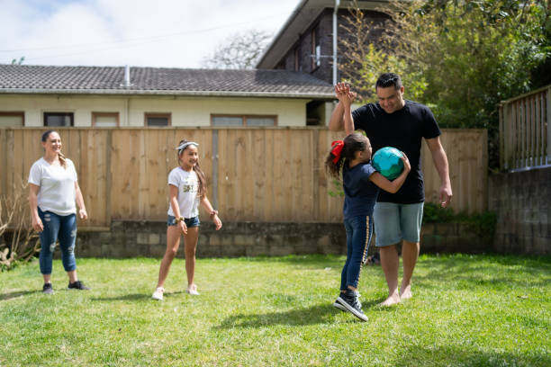 istock Celebrating the goal. 1185312109