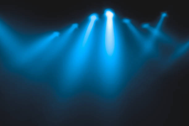 espectáculo de luz azul en el escenario. iluminación idea. - stage light stage stage theater light fotografías e imágenes de stock