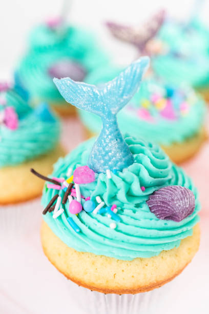 istock Gourmet mermaid cupcakes 1185397897