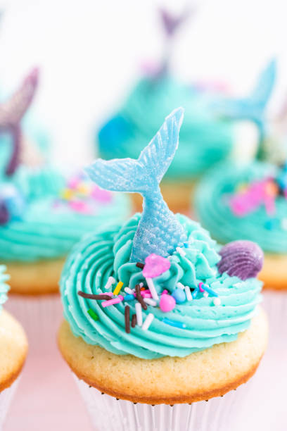 istock Gourmet mermaid cupcakes 1185398700