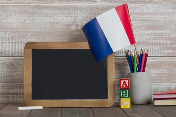 sistema educativo - teaching blackboard preschool alphabetical order foto e immagini stock
