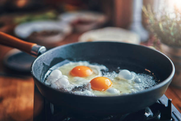 istock Mexican Style Breakfast with Eggs, Mushrooms, Beans, Tomatoes, Avocado and Tortilla 1185465952