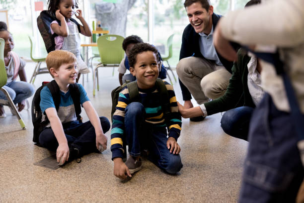 istock Cheerful group of kindergarteners 1185470197