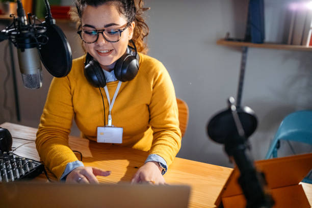 istock Preparing songs for broadcasting 1185470386