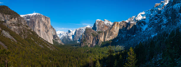 istock Panorama of Yosemite National Park 1185495887