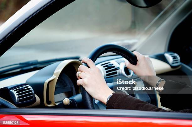 En Automóvil Imagen De Color Foto de stock y más banco de imágenes de Conductor asignado - Conductor asignado, Coche, Mujeres