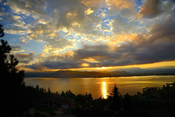 istock Sunrise on Lake Okanagan BC Canada 1185514493