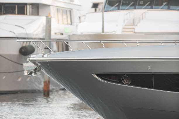 istock Front of a yacht in the water 1185523002