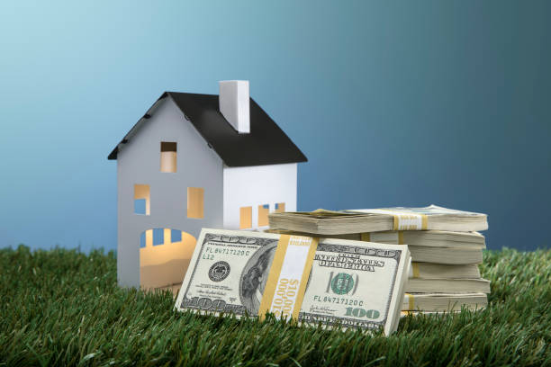 istock Buying a home for sale 1185535668
