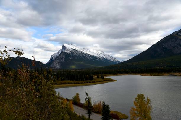 istock Canadian Rocky Mountains 1185560941