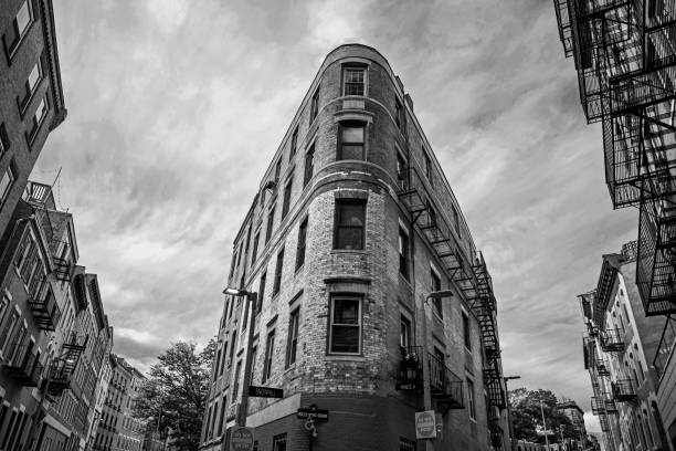 istock Old neighborhood 1185561843