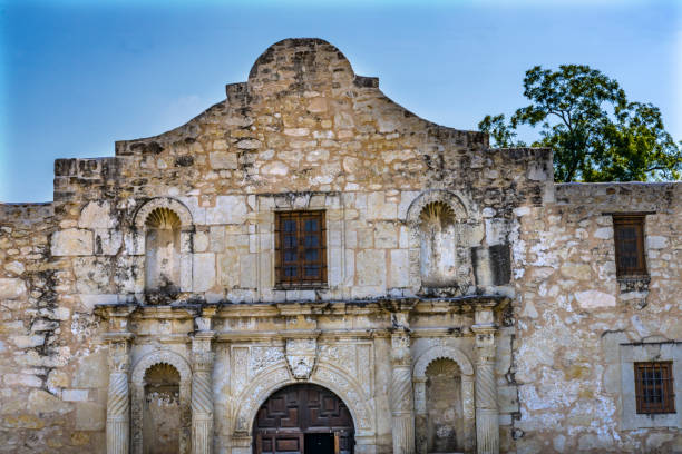 istock Alamo Mission Independence Battle Site San Antonio Texas 1185565175