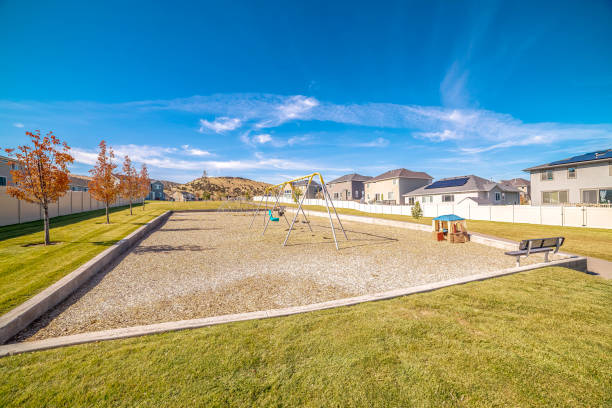 istock Corner perspective of a small kids playground 1185572552