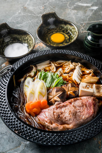 Sukiyaki: Receita Japonesa Autêntica e Inesquecível - receita deliciosa profissional - passo 2