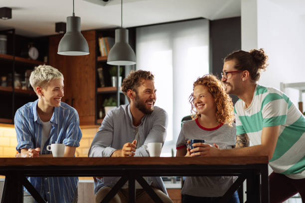 istock Stay social, stay happy 1185621173