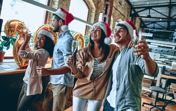 istock Celebrating Christmas in office 1185622452