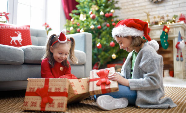 istock family celebrating Christmas 1185639169