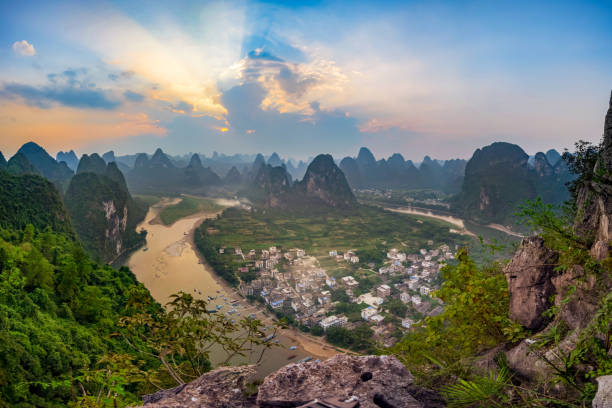 istock Laozhai Hill, Guilin 1185639838