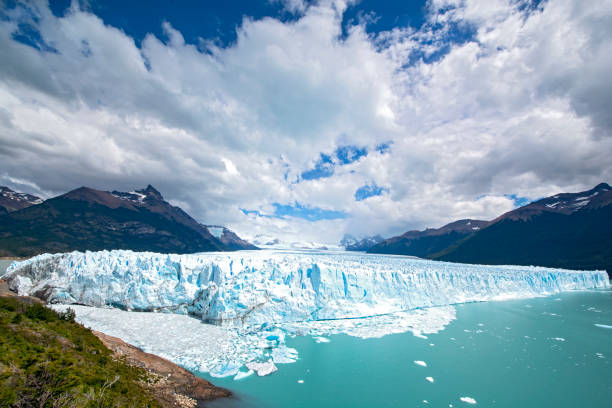 istock Famous Perito Moreno Glacier in Patagonia, Argentina 1185656938