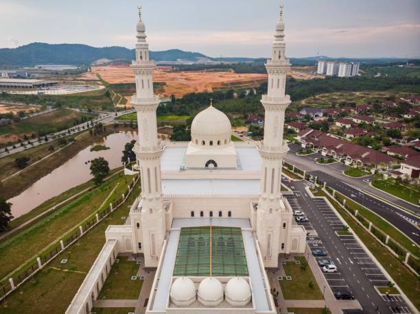 istock Aerial view of Masjid Sri Sendayan 1185664052