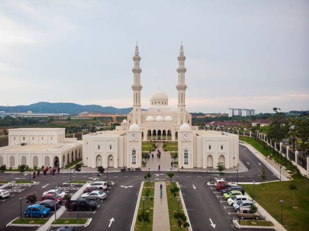 istock Aerial view of Masjid Sri Sendayan 1185664088
