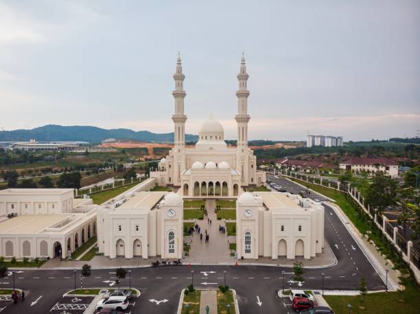 istock Aerial view of Masjid Sri Sendayan 1185664124