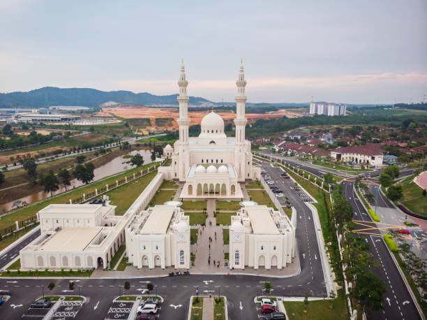 istock Aerial view of Masjid Sri Sendayan 1185664145