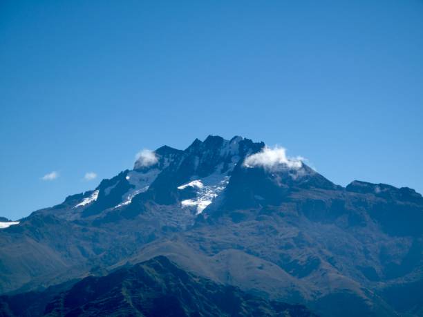 istock Peru Sacred Valley of the Inca Mountains - 1 1185667444