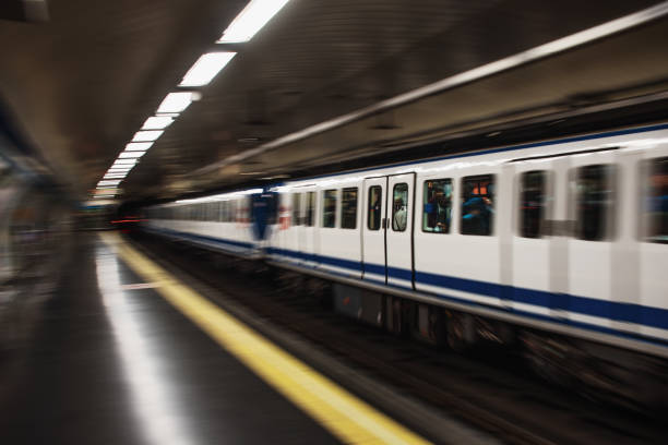 underground train in motion - commuter business station agility imagens e fotografias de stock