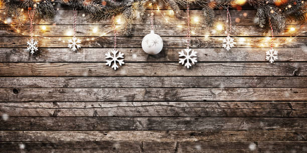 istock Decorative Christmas garlands with free space 1185711537
