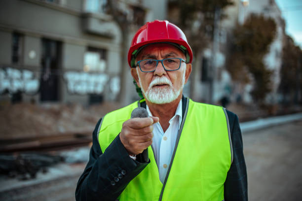 istock Live from the street! 1185713012