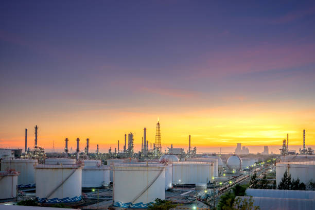 istock industry oil and gas refinery 1185719347