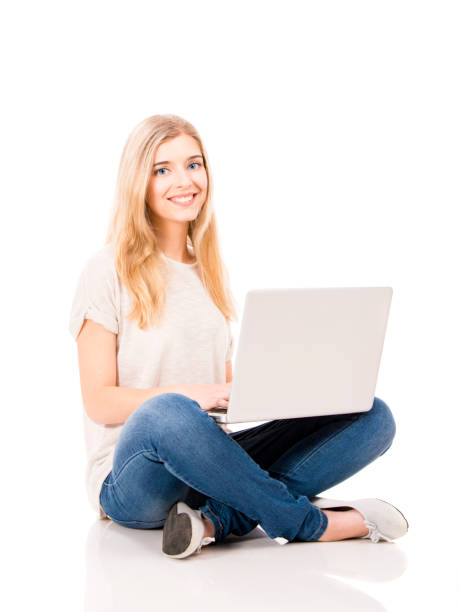 istock Woman working on a laptop 1185722150