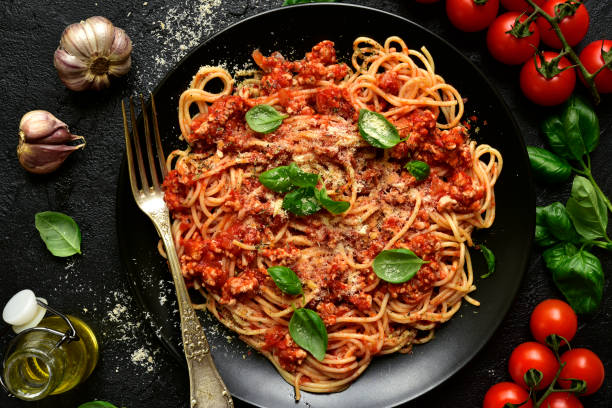 istock Traditional italian spaghetti bolognese 1185725030