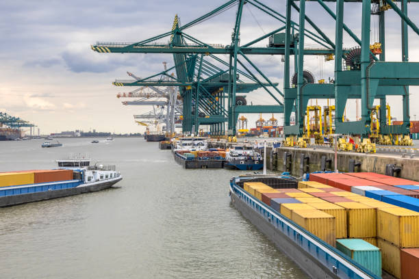 istock Busy port of Antwerp 1185725110