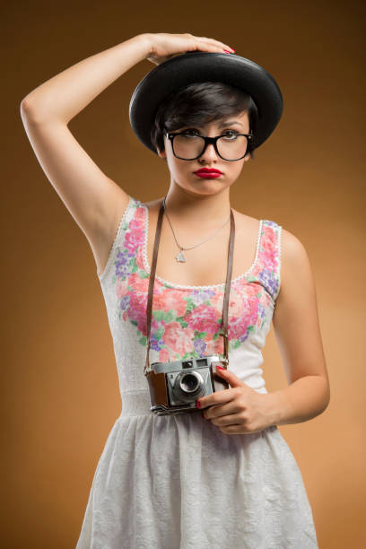 istock Vintage girl 1185727161